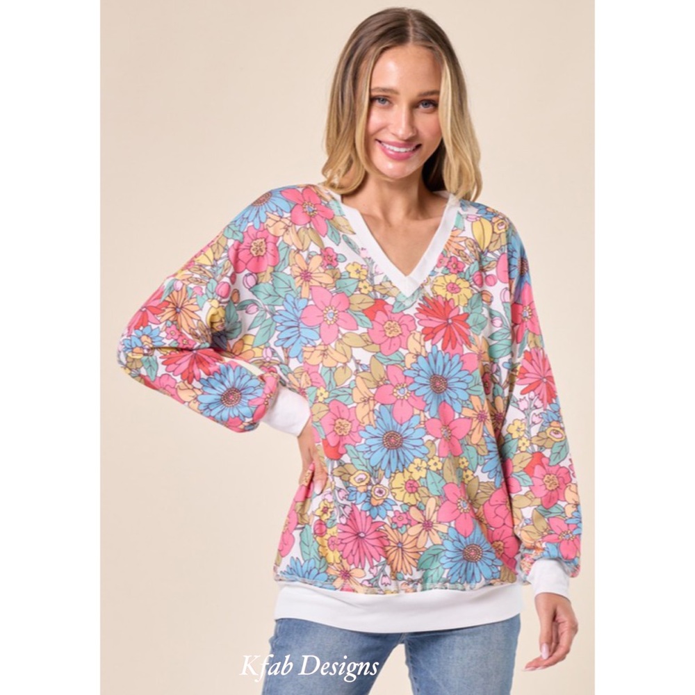 ❤️LAST 1! V Neck Floral Print Sweatshirt w/Contrast Neckline, Cuffs, and Band! - Picture 1 of 9